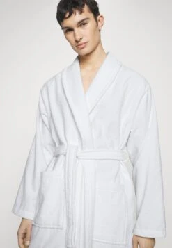 Pier One Shawl Towel Bathrobe - Dressing Gown - White 9 Pier One Shawl Towel Bathrobe - Dressing Gown - White -Clothing Sale Store 1750537fe5284a27957b17c8aded1f98
