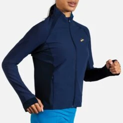 Brooks | Women's Fusion Hybrid Jacket -Clothing Sale Store 221499 491 MV Fusion Hybrid Jacket