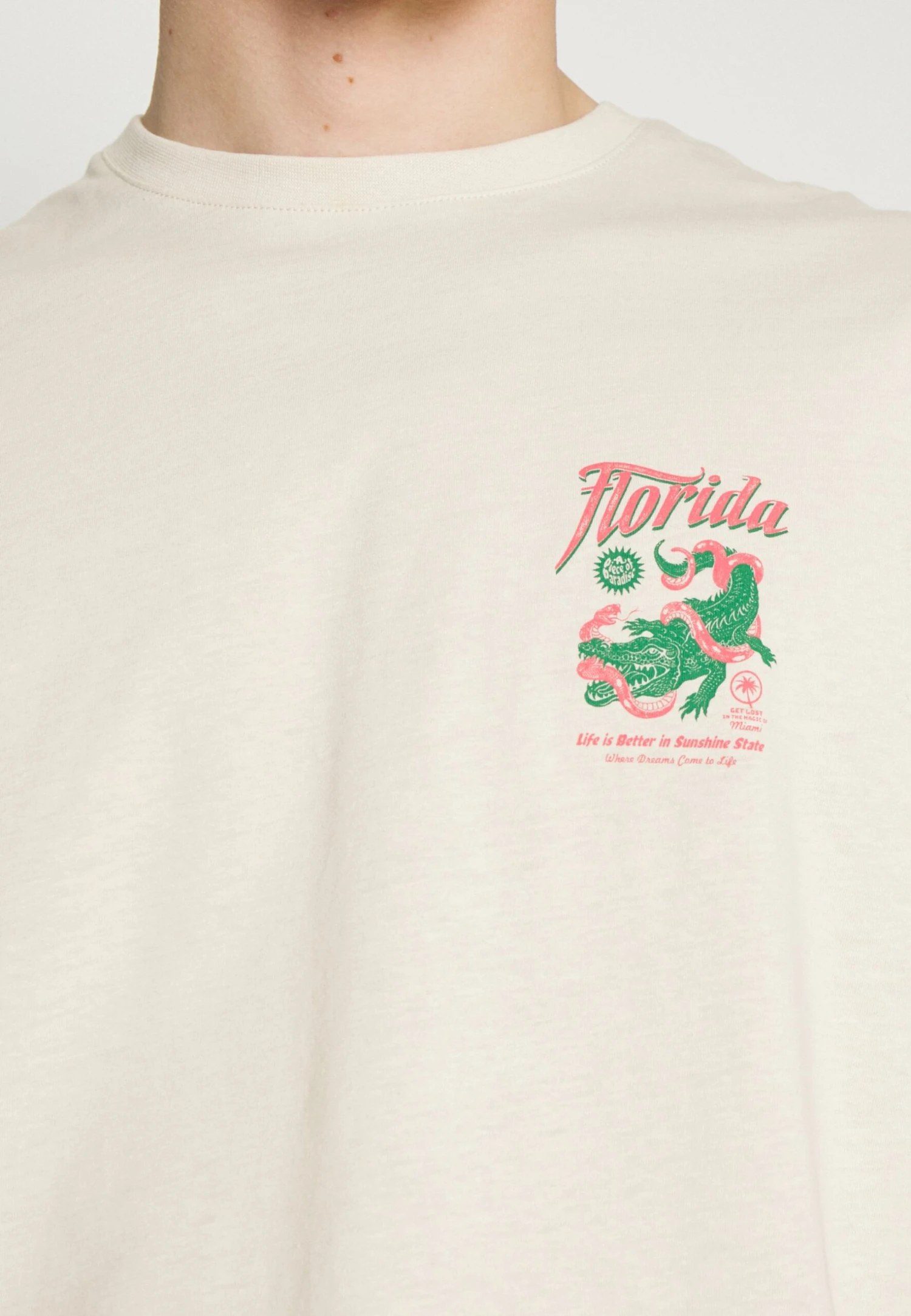 YOURTURN Crocodile Florida Graphic Tee Unisex- Print T-Shirt - Beige 5 YOURTURN Crocodile Florida Graphic Tee Unisex- Print T-Shirt - Beige - Image 5