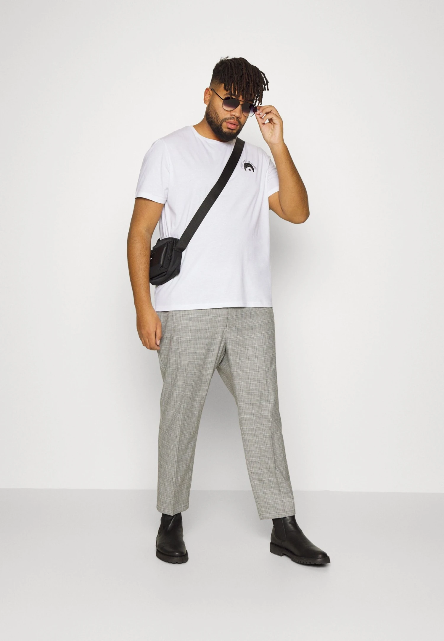 YOURTURN Eye Moon Tee Unisex - Print T-Shirt - White 2 YOURTURN Eye Moon Tee Unisex - Print T-Shirt - White - Image 2