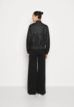 K-Way Amaurette Iridiscent - Bomber Jacket -Clothing Sale Store 91f98e3b67424677af869511380e0b76