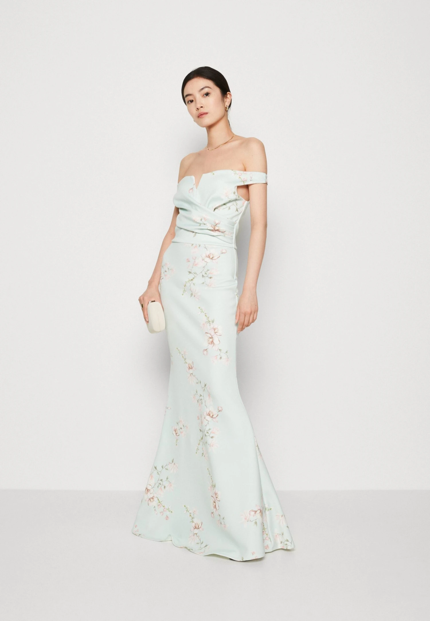 Wal G Wedding Kai V Neck Print Maxi - Occasion Wear - Sage Green 2 Wal G Wedding Kai V Neck Print Maxi - Occasion Wear - Sage Green - Image 2