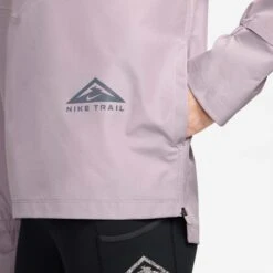 Nike | Women's Jacket GORE-TEX Infinium -Clothing Sale Store DM7565 501 W Nike JacketGORE TEXInfinium pocket