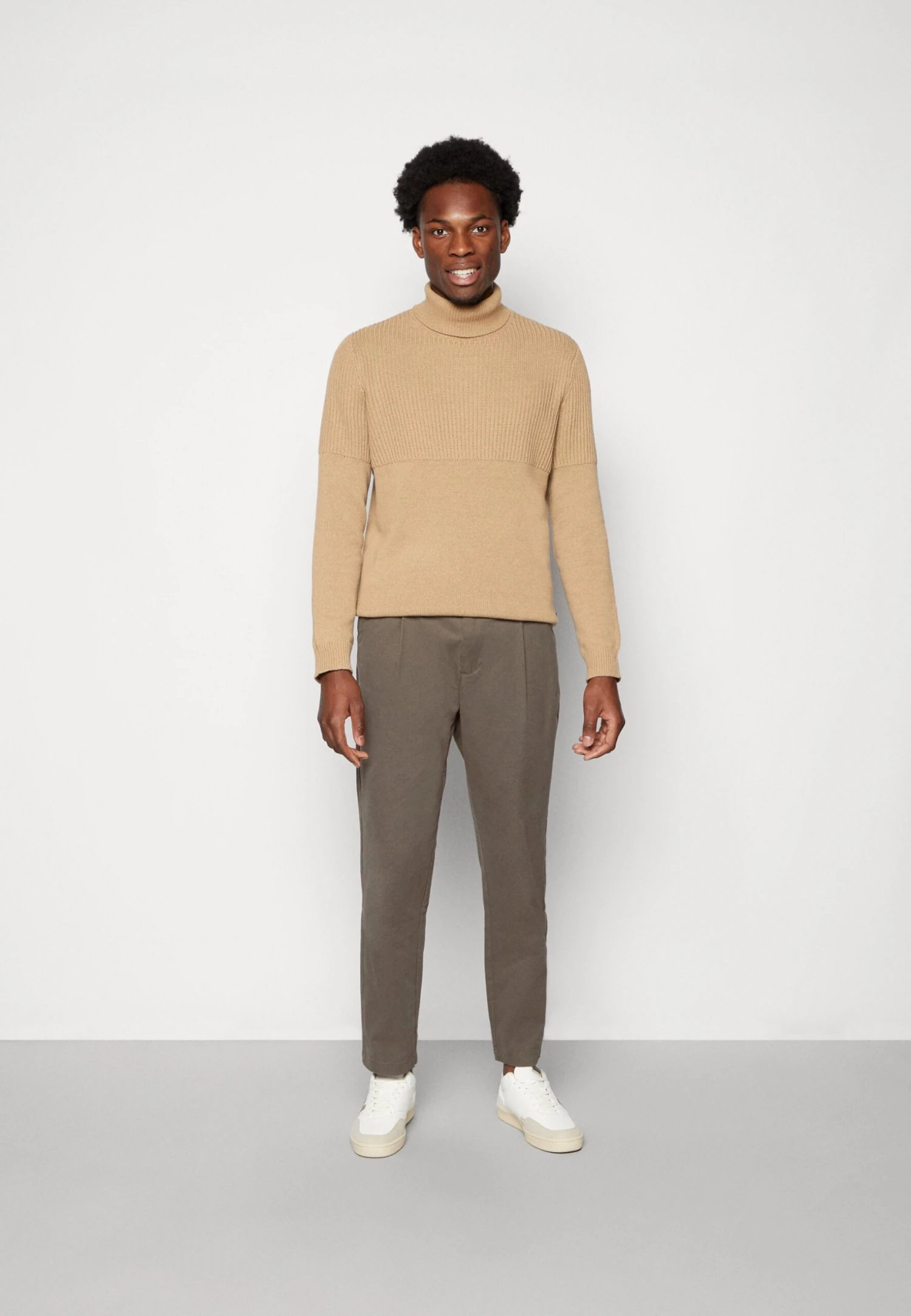 Minimum Pleat- Chinos - Major Brown 2 Minimum Pleat- Chinos - Major Brown - Image 2
