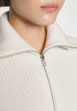 SAMSØE SAMSØE Nova - Cardigan - Pristine 11 SAMSØE SAMSØE Nova - Cardigan - Pristine -Clothing Sale Store c0ca7ef36cfd45ba9d38d1cd336c59ba