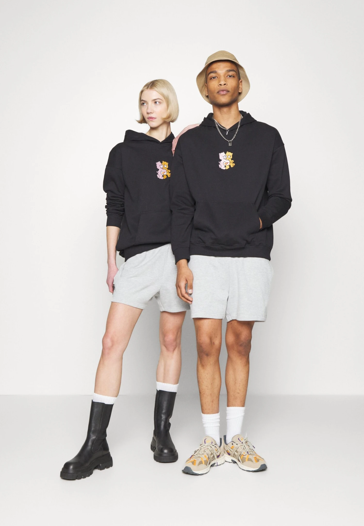 YOURTURN Care Bears Unisex - Hoodie - Black 2 YOURTURN Care Bears Unisex - Hoodie - Black - Image 2