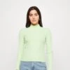 Selected Femme Slfwilma T Neck - Long Sleeved Top - Pistachio Green