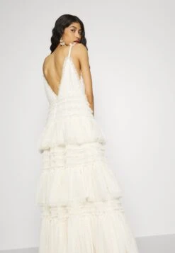 Needle & Thread ExclusiveCandice Gown - Occasion Wear - Cream -Clothing Sale Store e4087b176a664207802cce180b1ce91f