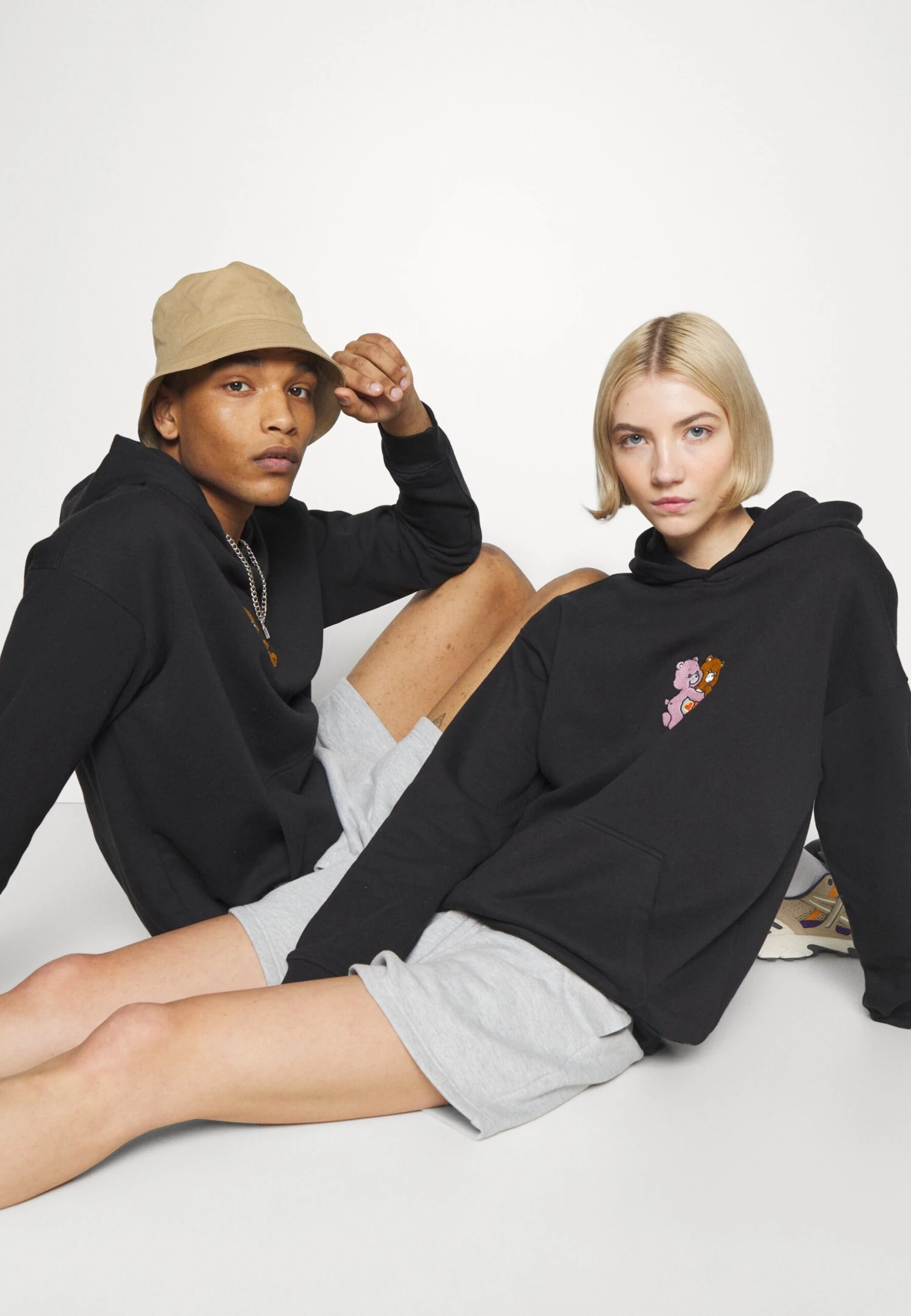 YOURTURN Care Bears Unisex - Hoodie - Black 4 YOURTURN Care Bears Unisex - Hoodie - Black - Image 4